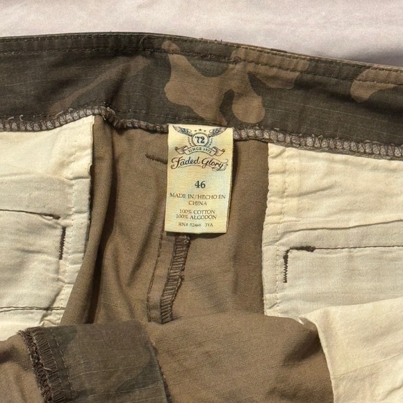 Faded Glory Men's camo‎ cargo shorts size 46 - Picture 3 of 3